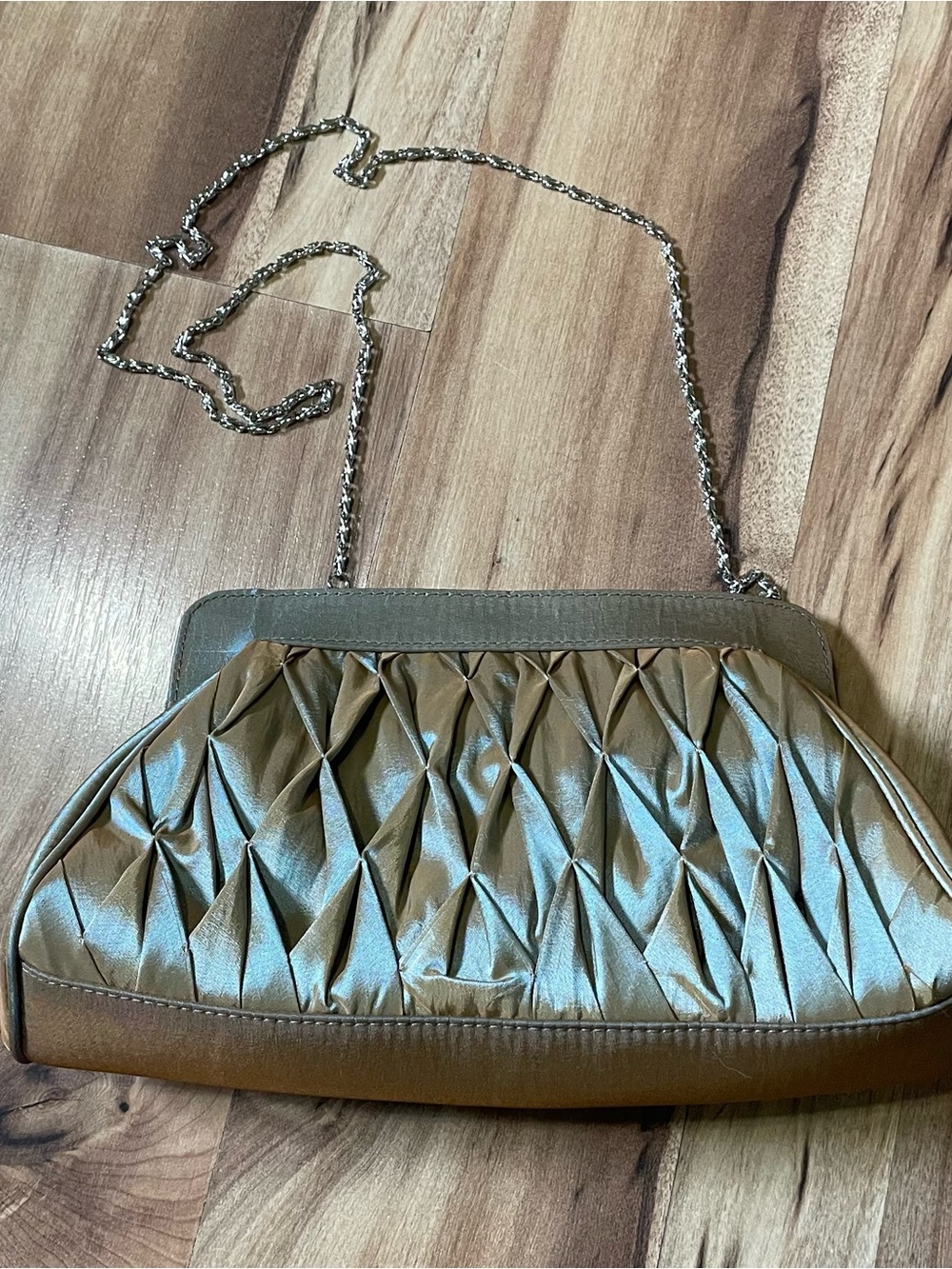 Jafra Vintage Pleated Ruched Evening Bag Iridescent Metallic Purse Chain